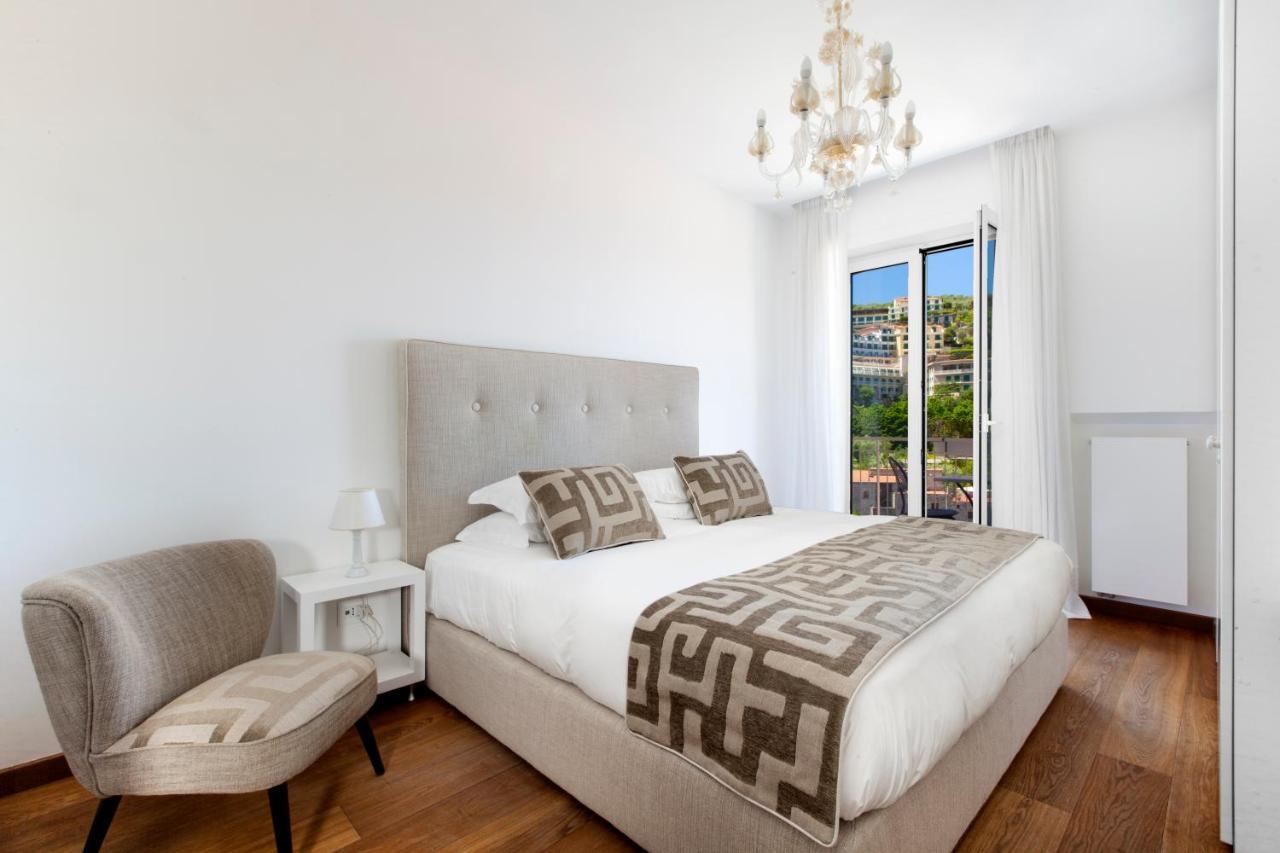 Sorrentovibes - Luxury Home Sea View & Jacuzzi In Sorrento Centre Dış mekan fotoğraf